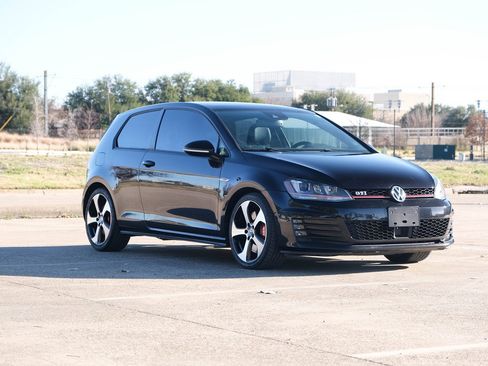 Used 2016 Volkswagen GTI SE w/ Driver Assistance Package image 5