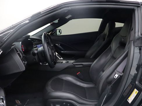 Used 2017 Chevrolet Corvette Stingray Coupe image 13