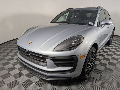 New 2026 Porsche Macan AWD/4WD image 1