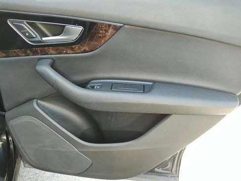 Used 2017 Audi Q7 3.0T Premium image 46