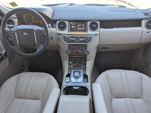 Used 2016 Land Rover LR4 HSE Silver Edition image 16