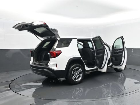 Used 2025 GMC Terrain Elevation AWD/4WD image 31