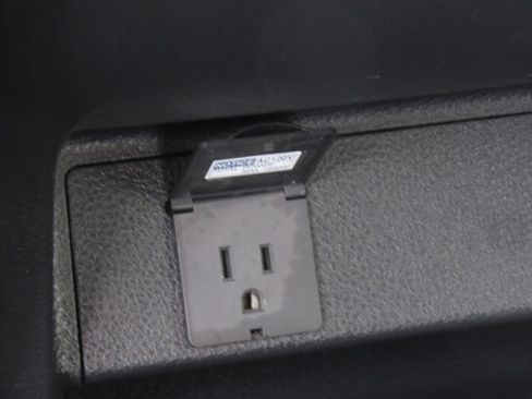 Certified 2024 Toyota Sienna XLE Woodland Edition AWD/4WD image 37