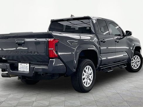 Used 2025 Toyota Tacoma SR5 AWD/4WD image 2
