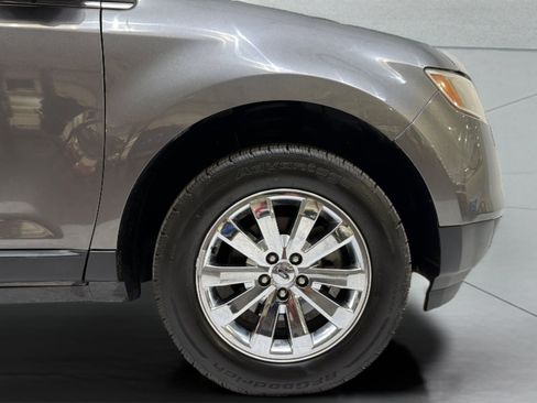 Used 2010 Ford Edge Limited FWD image 2
