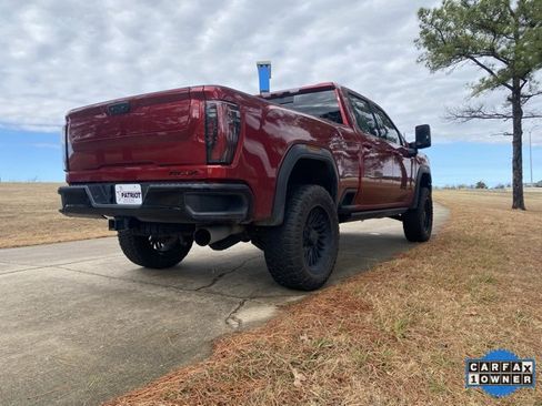 Used 2025 GMC Sierra 2500 AT4X image 12
