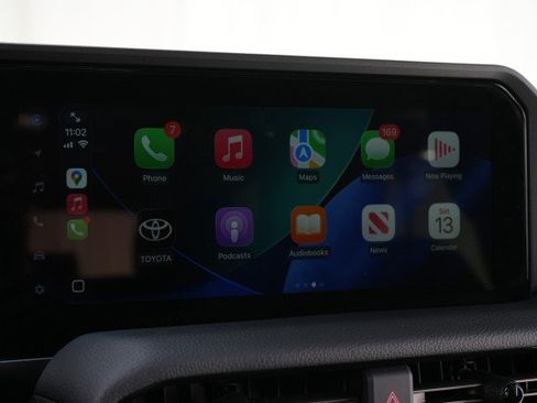 Used 2025 Toyota Land Cruiser image 55