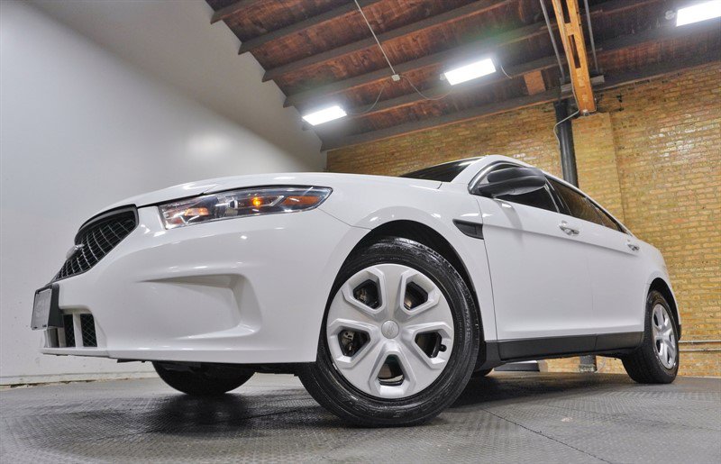 Used 2017 Ford Taurus Police Interceptor FWD image 3