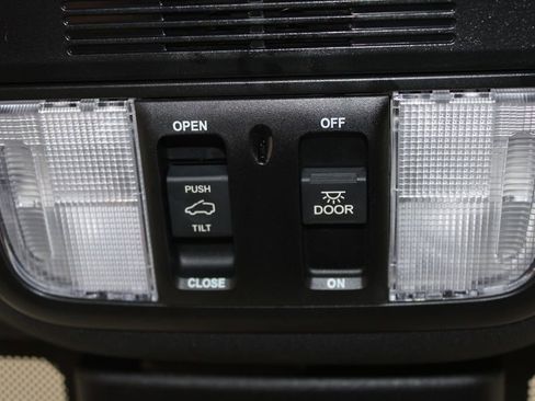 Used 2024 Honda Odyssey Sport image 53