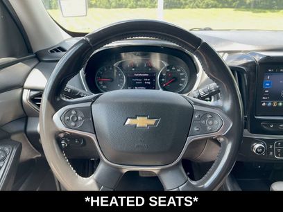 Used 2021 Chevrolet Traverse LT