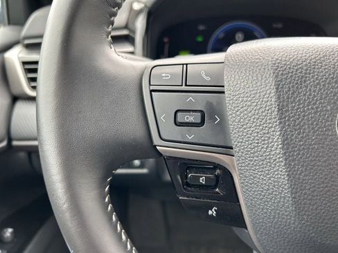 Used 2025 Toyota Camry SE FWD image 23