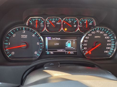 Used 2018 GMC Yukon SLT w/ Open Road Package RWD image 13