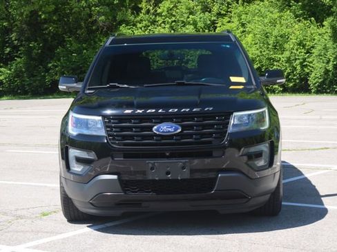 Used 2016 Ford Explorer Sport w/ Equipment Group 401A AWD/4WD image 23