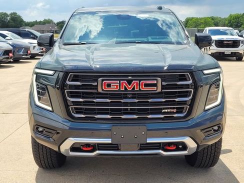 New 2026 GMC Yukon AT4 Ultimate AWD/4WD image 3