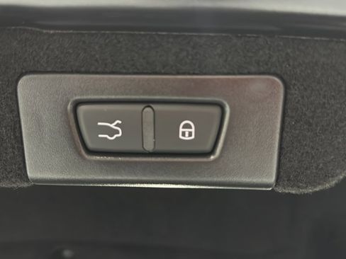 Used 2022 Maserati Quattroporte Modena image 29