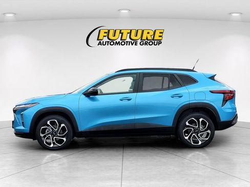 Used 2025 Chevrolet Trax RS w/ Driver Confidence Package FWD image 7
