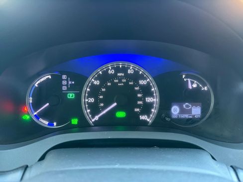 Used 2014 Lexus CT 200h image 23