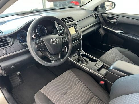Used 2016 Toyota Camry LE FWD image 7