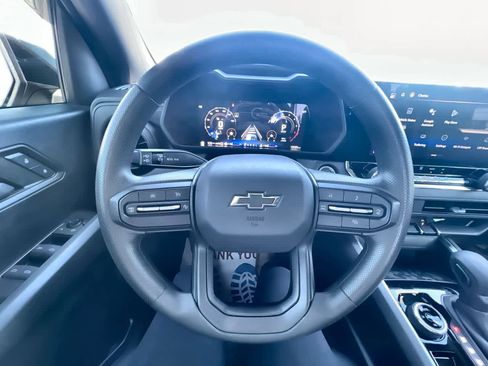 Used 2024 Chevrolet Colorado Trail Boss w/ Advanced Trailering Package image 11