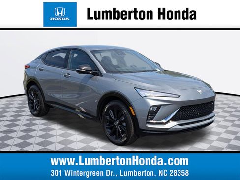 Used 2025 Buick Envista Sport Touring image 1