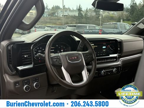 Used 2025 GMC Sierra 1500 SLT image 12