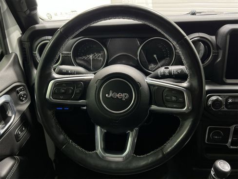 Used 2023 Jeep Wrangler Unlimited Sahara w/ Cold Weather Group image 14