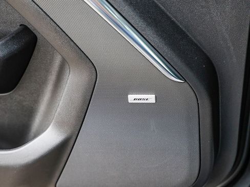 Used 2025 Chevrolet Tahoe High Country image 24