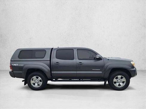 Used 2014 Toyota Tacoma PreRunner w/ TRD Sport Package image 4