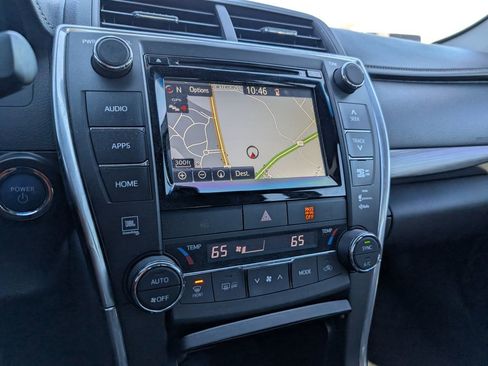 Used 2015 Toyota Camry XLE image 16