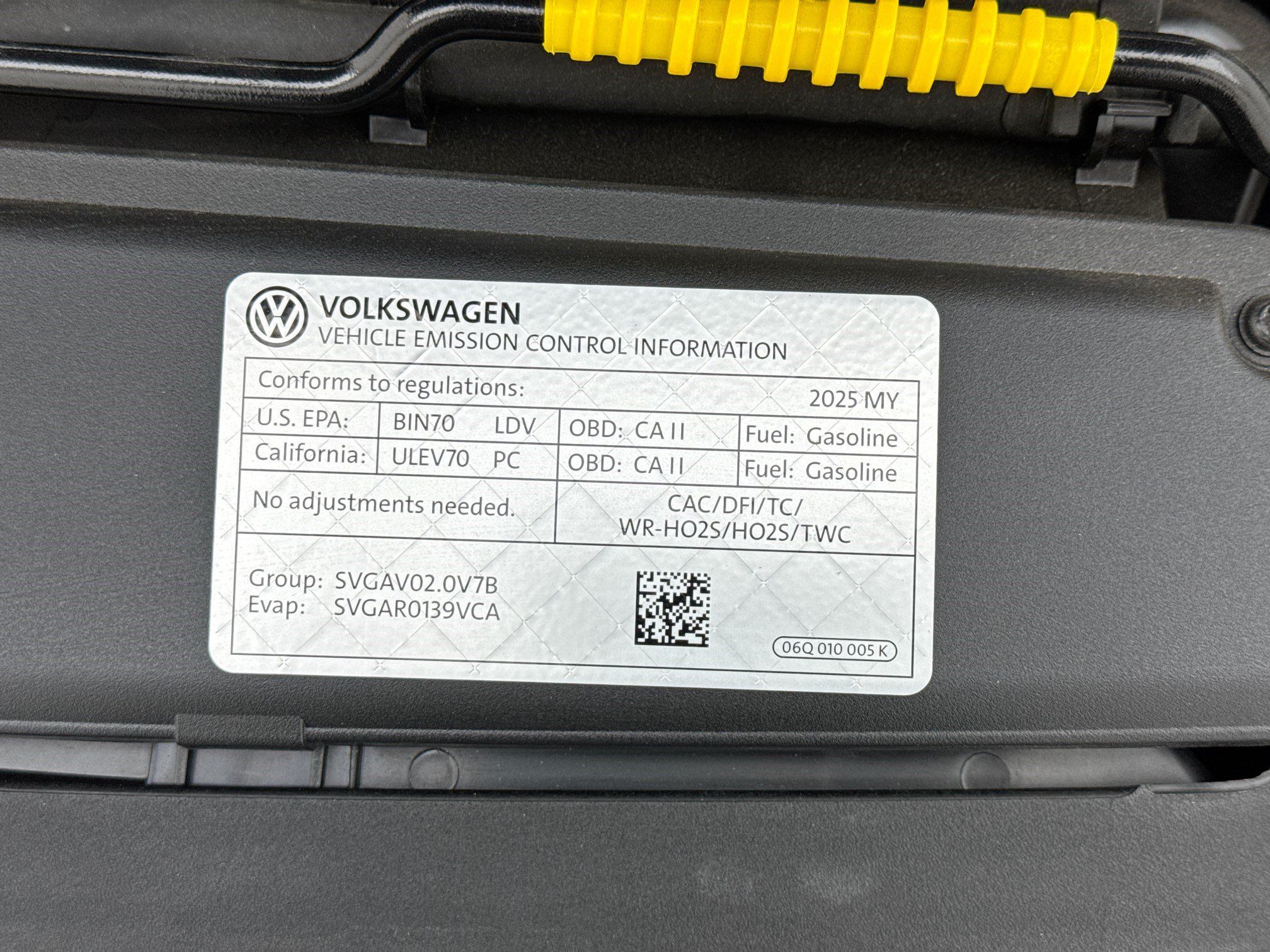 Used 2025 Volkswagen GTI SE FWD image 21