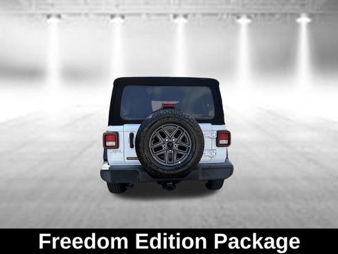 Used 2021 Jeep Wrangler Unlimited Sport AWD/4WD image 6