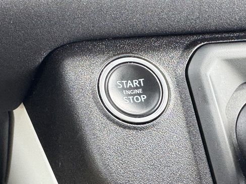 Used 2022 Land Rover Defender 110 image 30