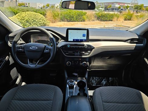 Used 2022 Ford Escape SE FWD image 20
