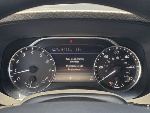 Certified 2023 Nissan Frontier SV w/ Midnight Edition Package AWD/4WD image 19
