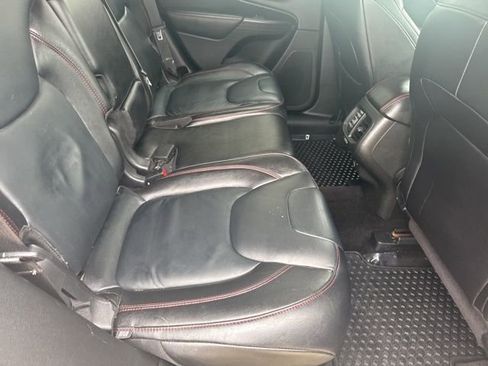 Used 2015 Jeep Cherokee Trailhawk w/ Leather Interior Group AWD/4WD image 15