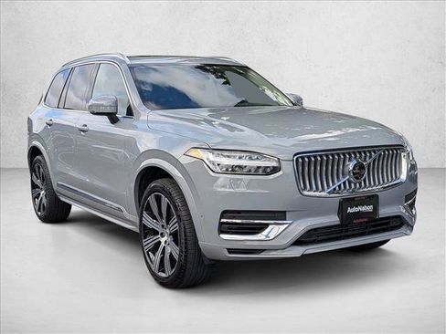 Used 2024 Volvo XC90 T8 Plus w/ Protection Package Premier AWD/4WD image 3
