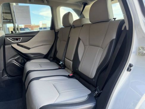 Used 2021 Subaru Forester Limited image 17