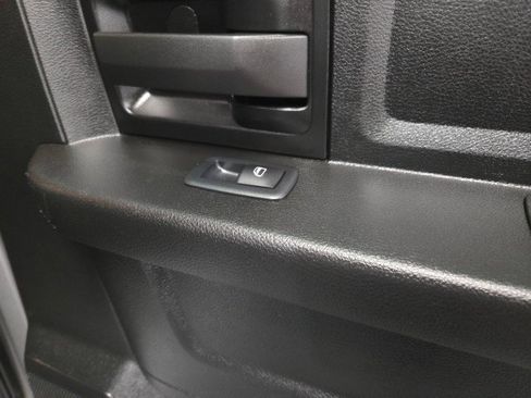 Used 2024 RAM 3500 Tradesman w/ Chrome Appearance Group image 31