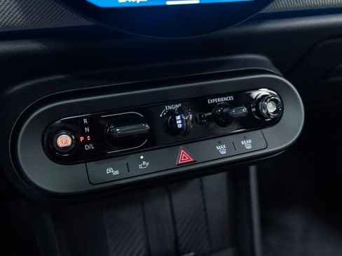 Used 2025 MINI Cooper S image 19