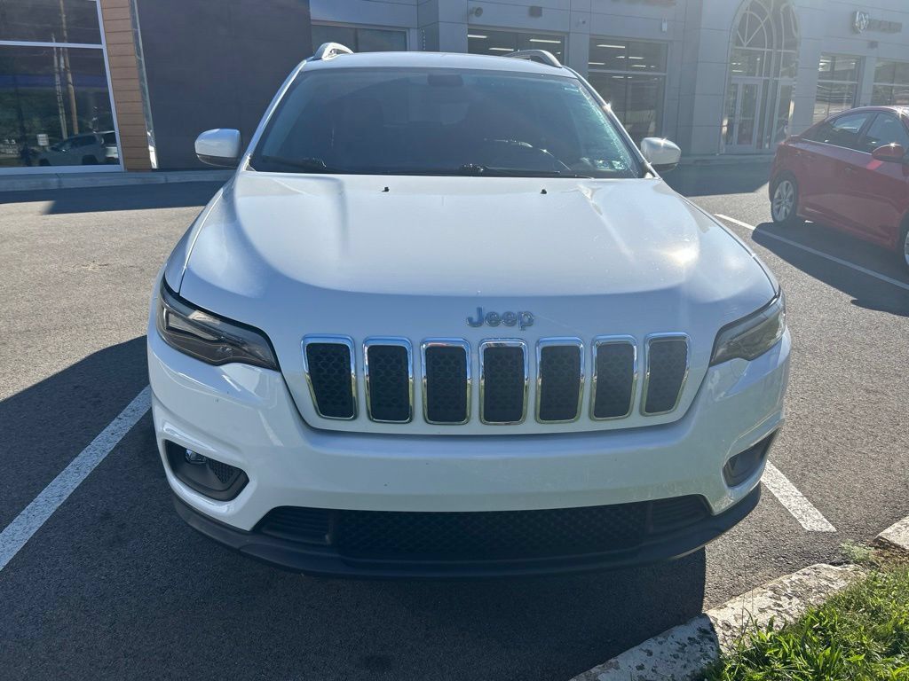 Certified 2020 Jeep Cherokee Latitude Plus w/ Cold Weather Group AWD/4WD image 2