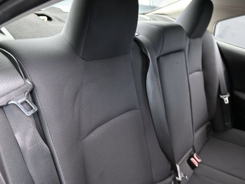 Used 2021 Toyota Corolla LE FWD image 30