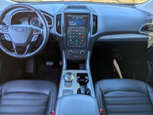 Used 2021 Ford Edge SEL w/ Convenience Package image 19