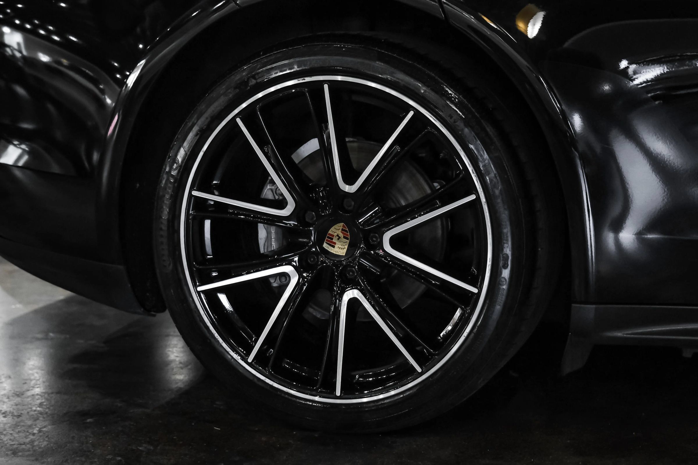 Used 2019 Porsche Panamera 4 AWD/4WD image 53