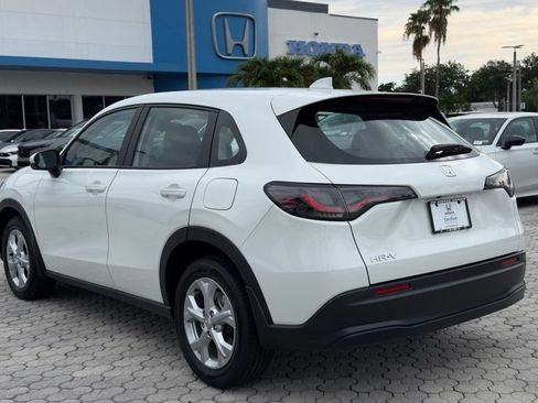 Used 2024 Honda HR-V LX image 9