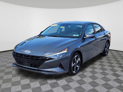 Certified 2023 Hyundai Elantra SEL w/ Convenience Package FWD image 2