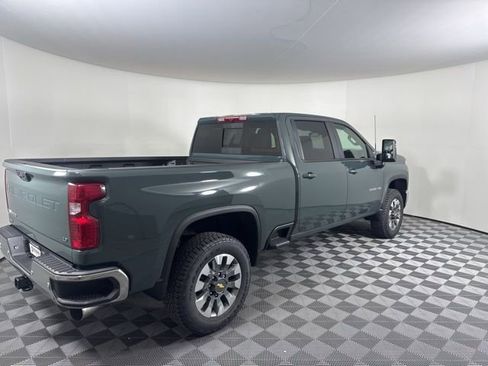 New 2026 Chevrolet Silverado 2500 LT w/ All Star Edition AWD/4WD image 2