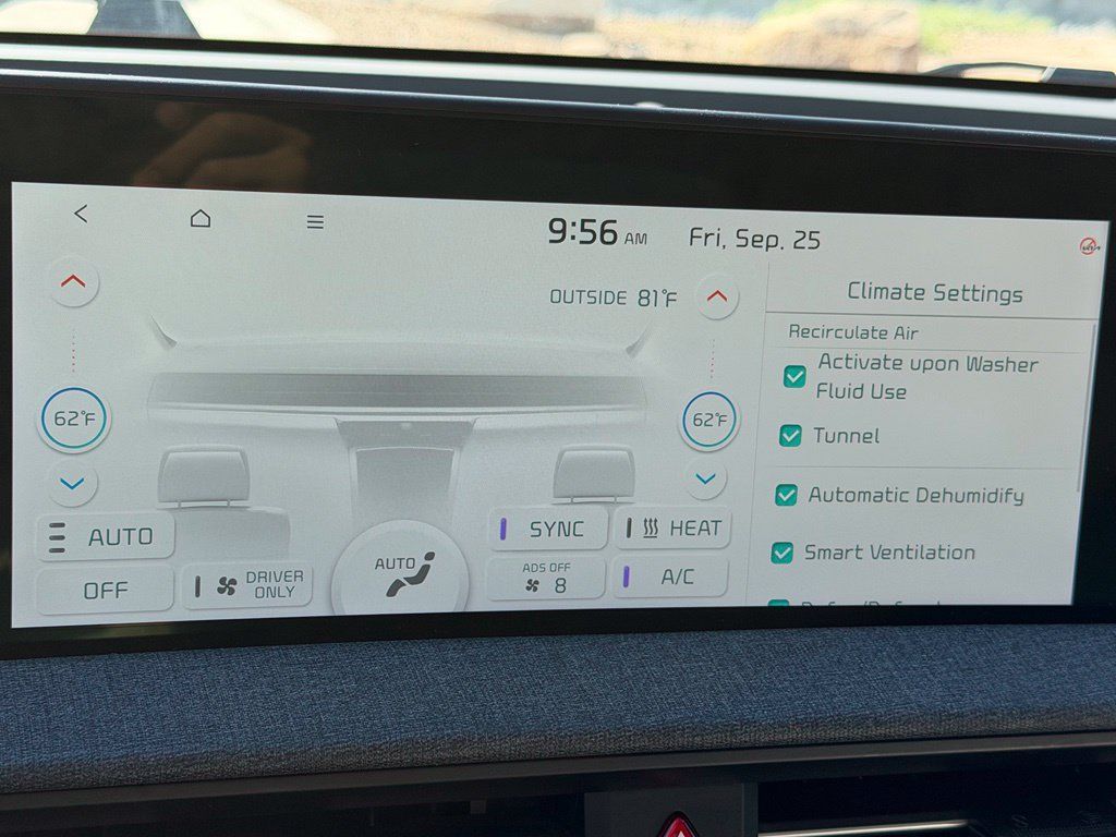 Used 2022 Kia EV6 Wind RWD image 29