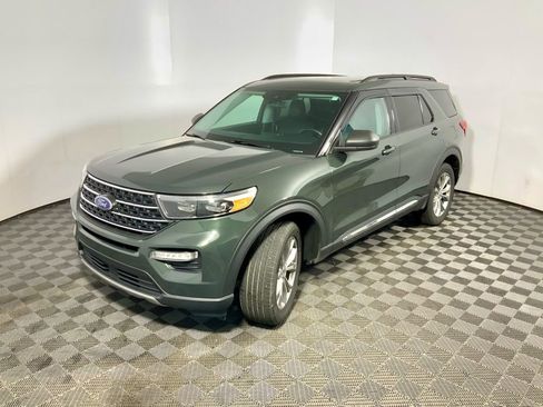 Used 2023 Ford Explorer XLT w/ Equipment Group 202A image 11