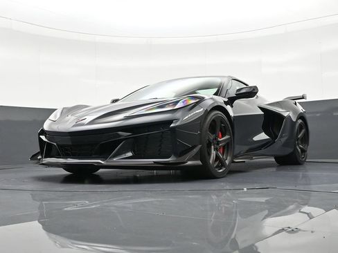 Used 2024 Chevrolet Corvette Z06 w/ Z07 Performance Package image 22