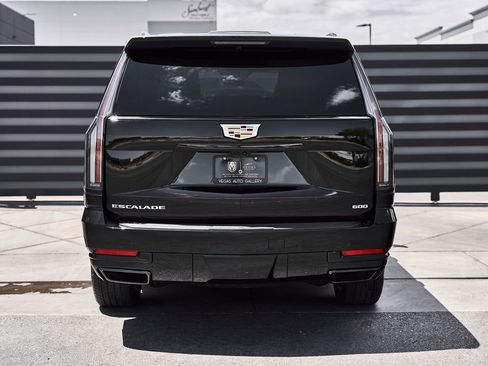 Used 2025 Cadillac Escalade ESV Sport AWD/4WD image 15